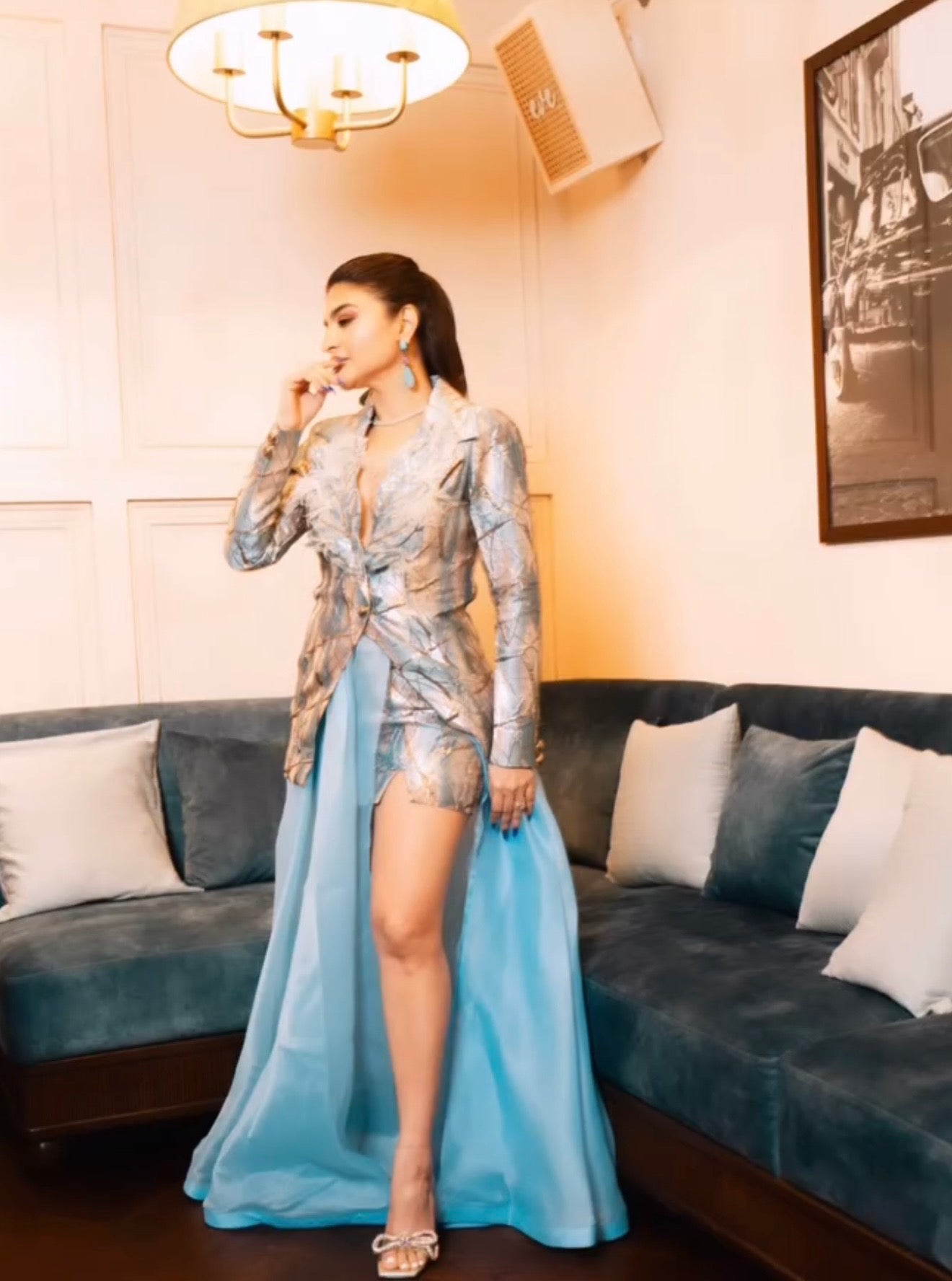 Make them stop and stare .In our Custom made co ord set with a twist and she is carrying it so gracefully .